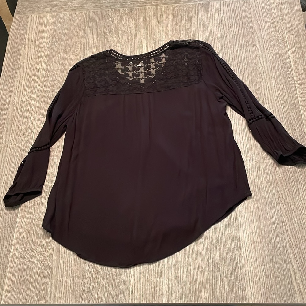 Women’s top - Picture 6 of 9